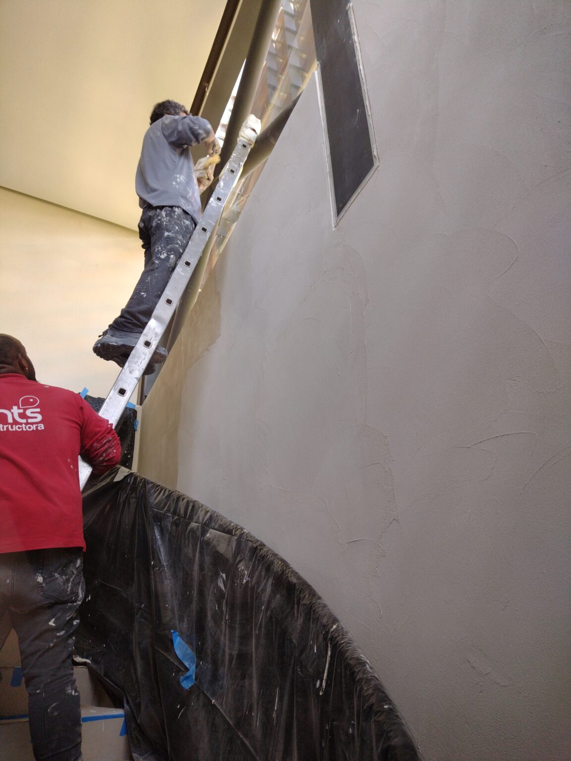 Remodelación Hermes Paris Vitacura 2023 1