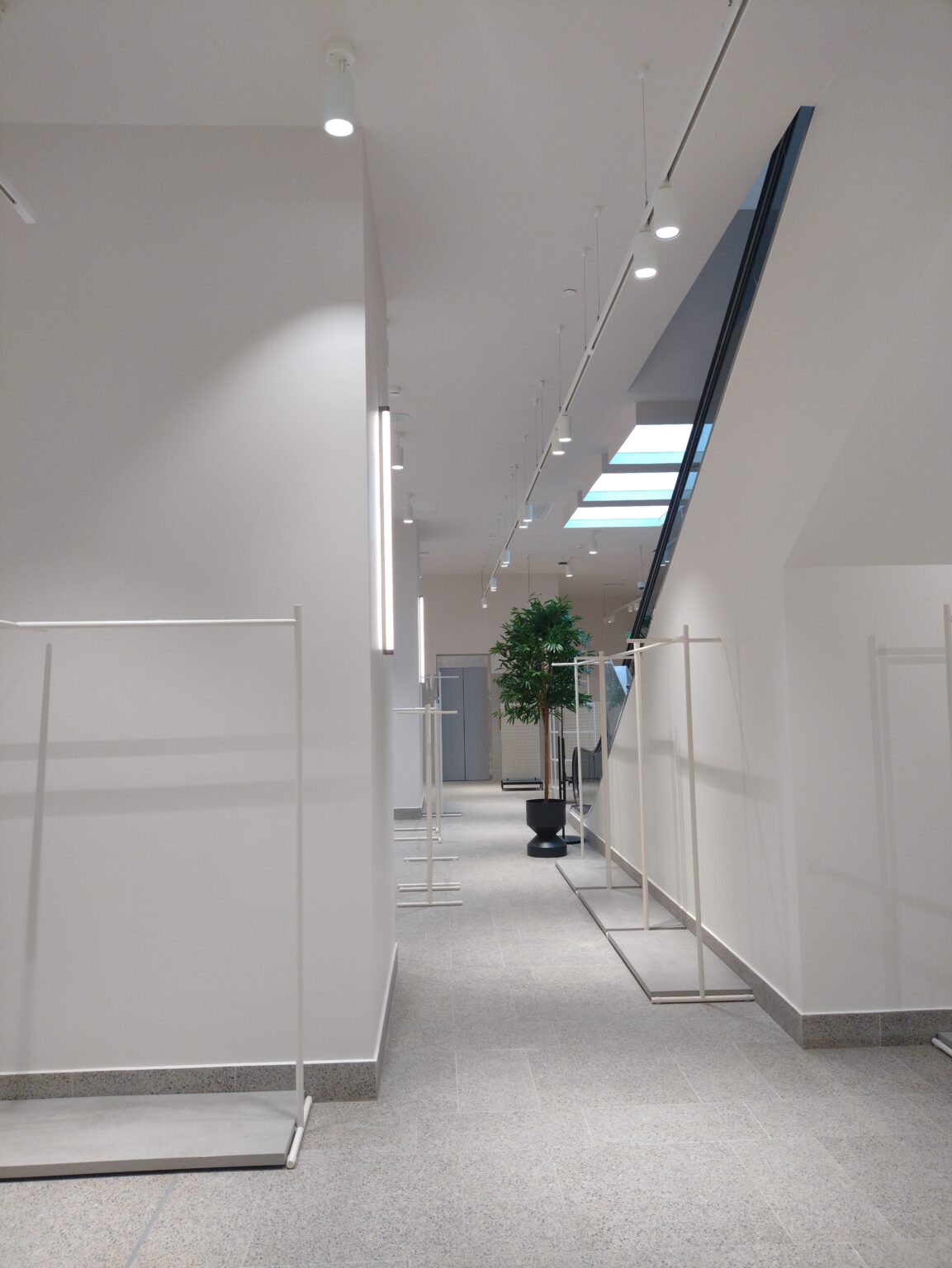 Tienda H&M Costanera Center 2023 Providencia 7